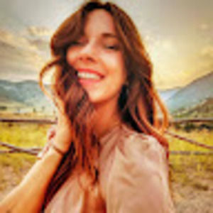 Meet your Posher, Maxine